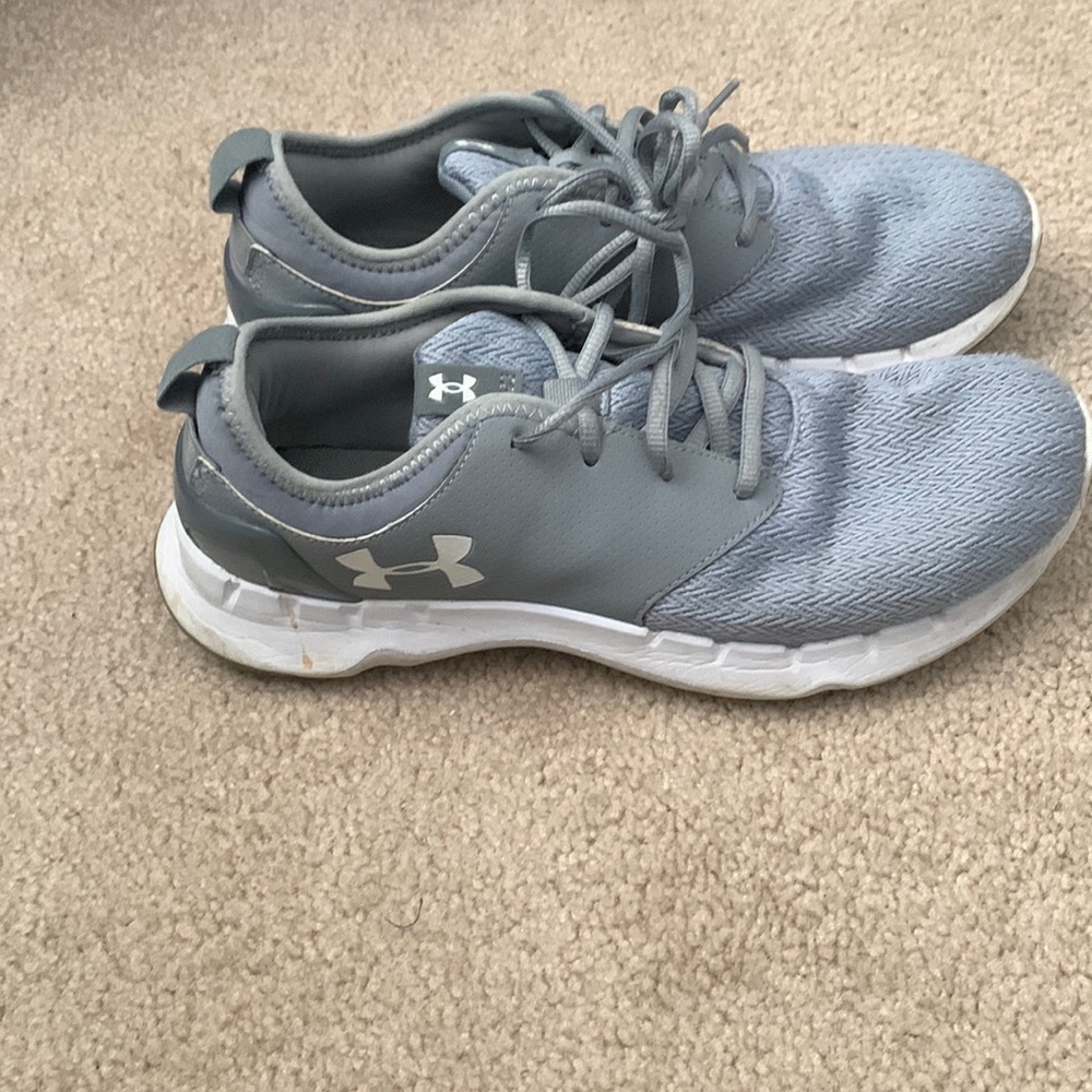 Under Armour Mens Size 9 Running Shoes 1285746-035